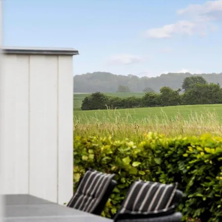 Fy395-brenderup-fyn-strandgardsvej-41 別荘