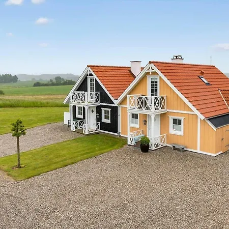 Fy395-brenderup-fyn-strandgardsvej-41 * Bro (Funen)